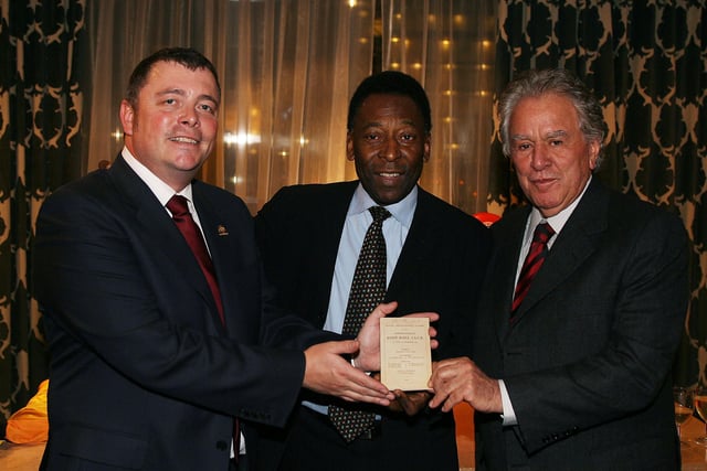 Sheffield FC chairman Richard Tims with Brazilian legend Pele

 


 

