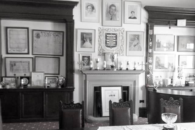 The Mayor’s Parlour was once the Reading Room of the Mechanics’ Institute.