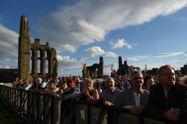 Crowds enjoy the sunshine at Tynemouth. Picture by Jane Coltman