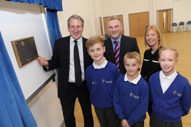 Education Minister Damian Hinds and Coun Wayne Daley at the new Darras Hall Primary School with headteacher Victoria Parr and head students Laurence Hattaway, Adam Secker and Charlotte Courtney.