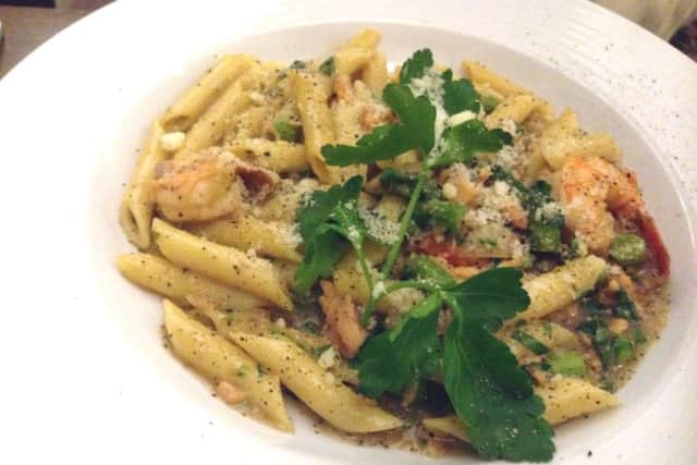 Penne Insieme (smoked salmon and tiger prawns penne pasta)