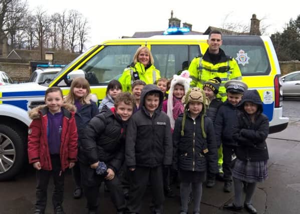 Alnwick school pupils visited the town's police station.