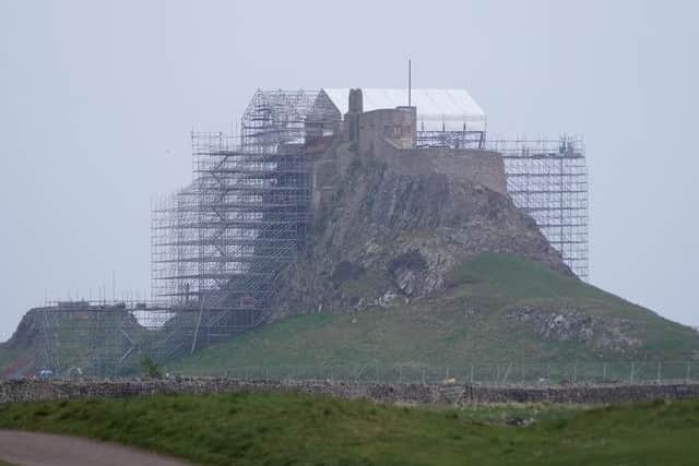 Lindisfarne war memorial