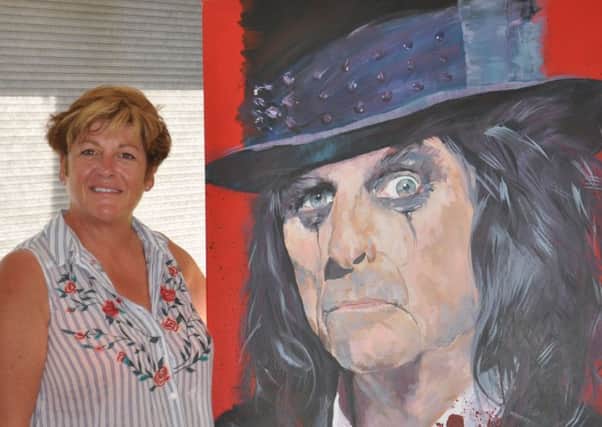 Alnmouth Arts Festival.
Mandy Turner and Alice Cooper
 Picture by Terry Collinson